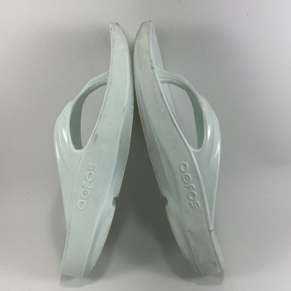 Oofos Oolala Luxe Flip Flops Womens Size 9 Ice White Comfort Recovery Sandals - Picture 6 of 9